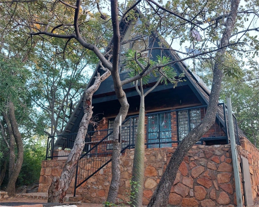 2 Bedroom Property for Sale in Utopia Nature Estate North West